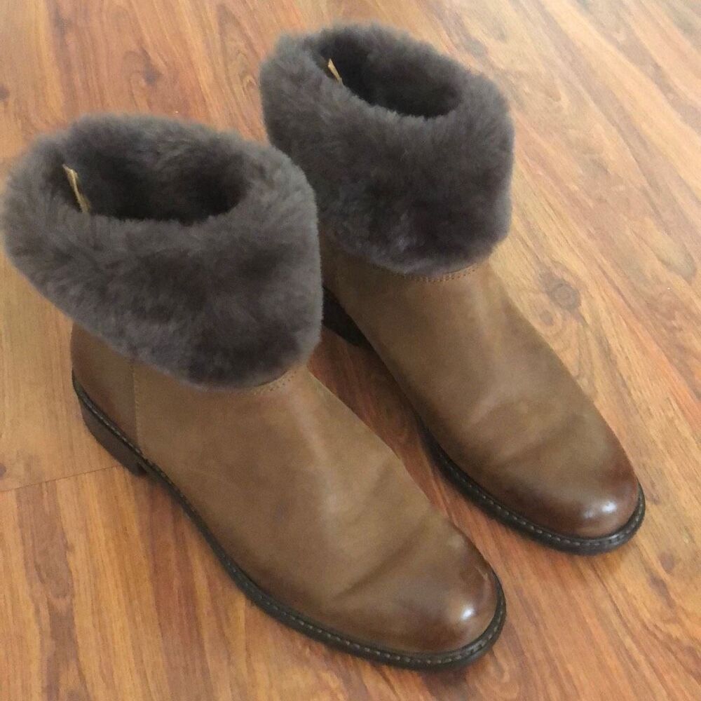 Salvador Ferragamo Brown Leather And Fur Booties Made In Italy Size 5 1/2